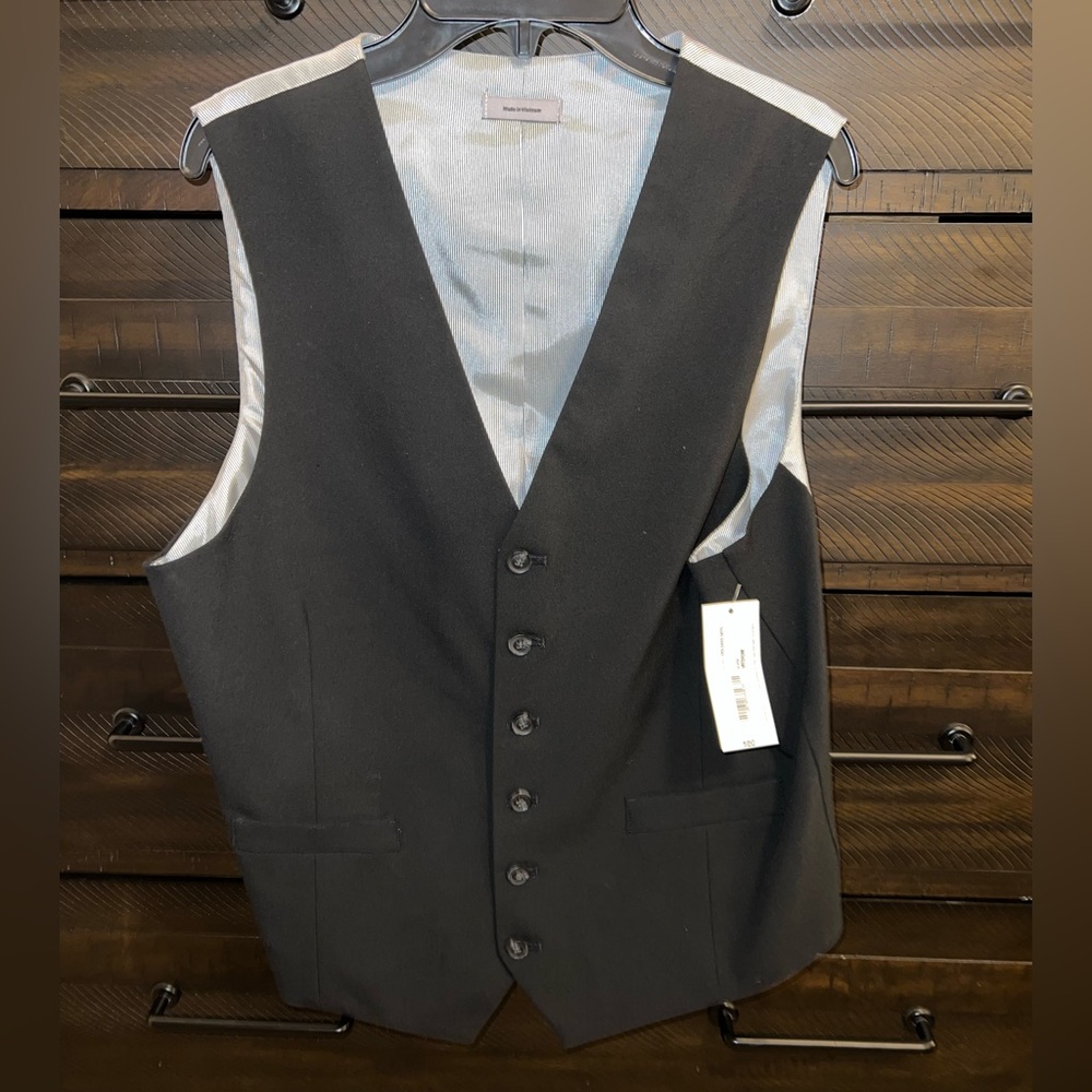 J. Ferrar Black Suit Vest, Size Medium, Slim Fit, Great Condition